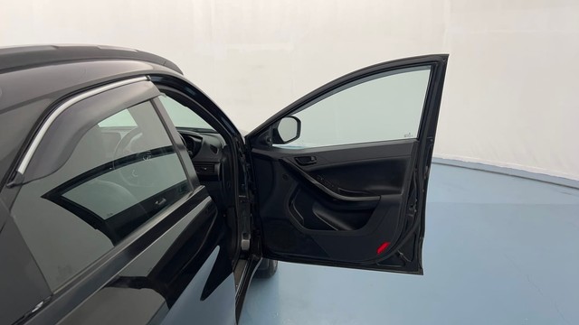 Second-hand 2022 Tata Nexon XZA Plus Dark Edition for sale in Lucknow-16