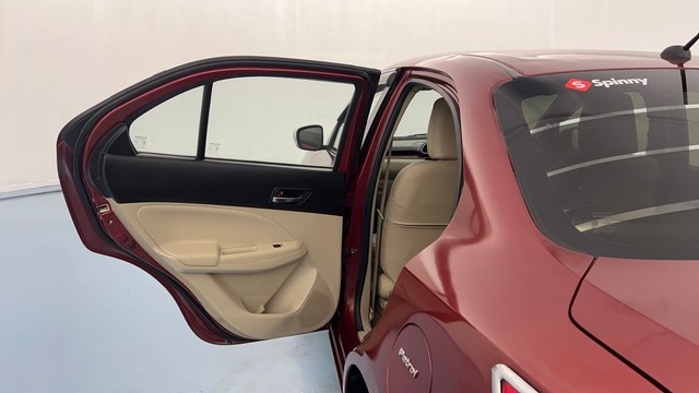 Second-hand 2018 Maruti Dzire VXI for sale in Kanpur-33