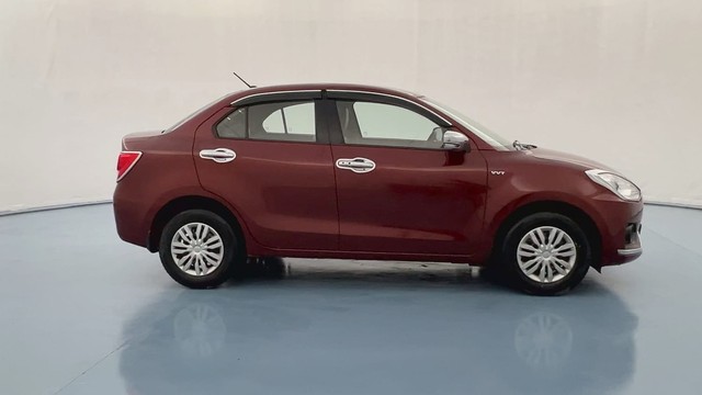 Second-hand 2018 Maruti Dzire VXI for sale in Kanpur-2