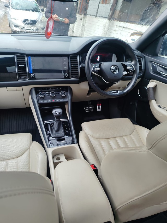 Second-hand 2023 Skoda Kodiaq L & K for sale in Chandigarh-4