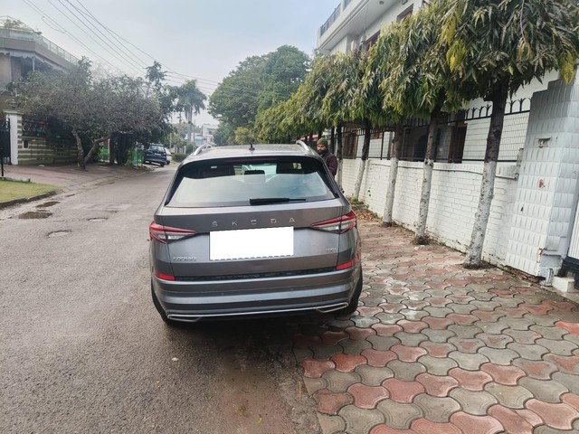 Second-hand 2023 Skoda Kodiaq L & K for sale in Chandigarh-2