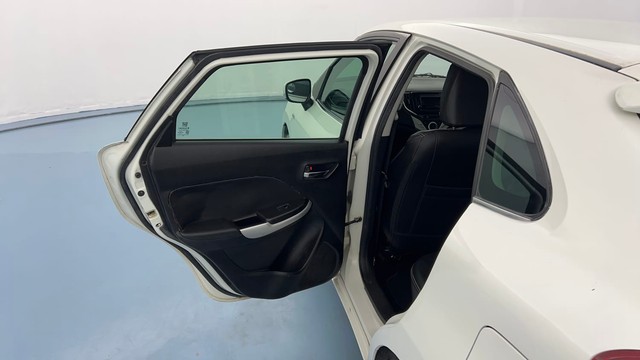 Second-hand 2015 Maruti Baleno Zeta Diesel for sale in Lucknow-26