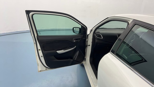 Second-hand 2015 Maruti Baleno Zeta Diesel for sale in Lucknow-24