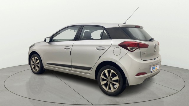 Second-hand 2015 Hyundai i20 Asta 1.2 for sale in Bangalore-4