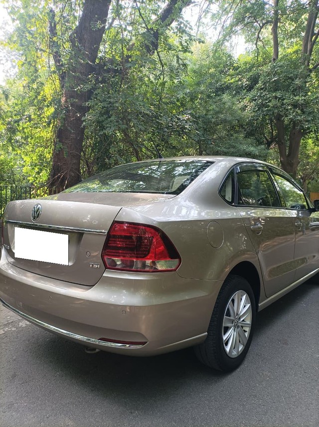 Second-hand 2017 Volkswagen Vento 1.2 TSI Highline AT for sale in New Delhi-7