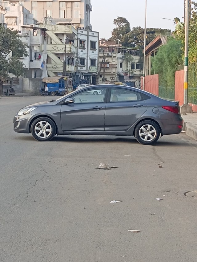 Second-hand 2012 Hyundai Verna 1.4 CRDi for sale in Surat-3