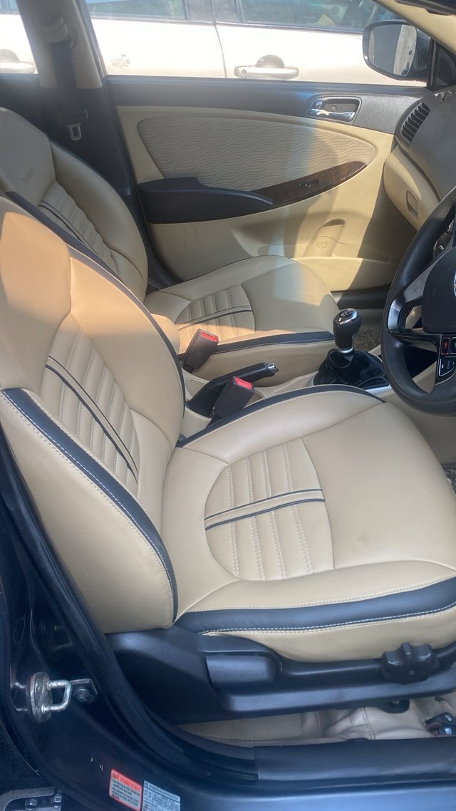 Second-hand 2012 Hyundai Verna 1.4 CRDi for sale in Surat-11