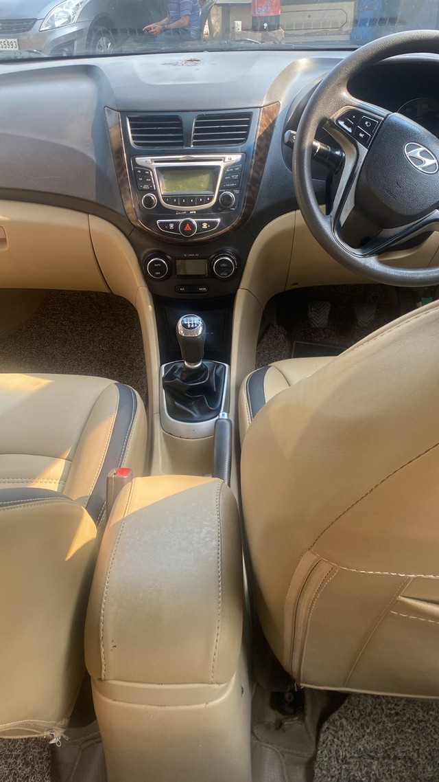 Second-hand 2012 Hyundai Verna 1.4 CRDi for sale in Surat-8