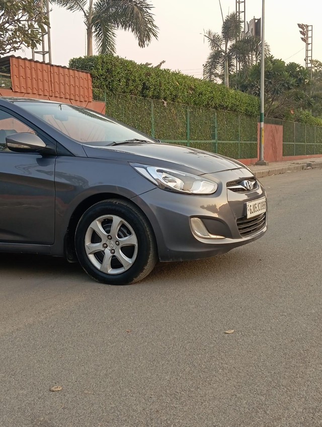 Second-hand 2012 Hyundai Verna 1.4 CRDi for sale in Surat-6