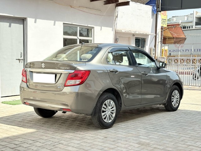 Second-hand 2018 Maruti Swift Dzire AMT VDI for sale in Agra-7