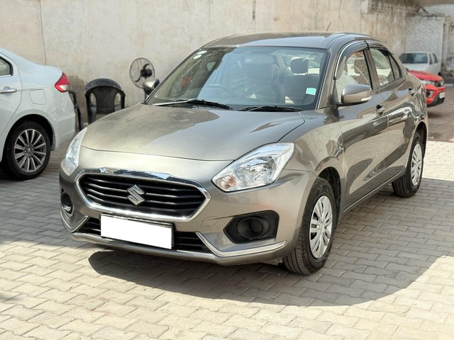 Second-hand 2018 Maruti Swift Dzire AMT VDI for sale in Agra-3