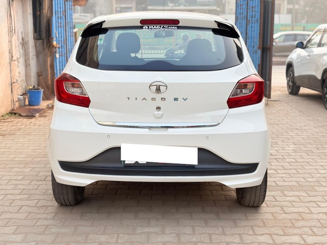 Second-hand 2023 Tata Tiago EV XT MR for sale in Agra-2