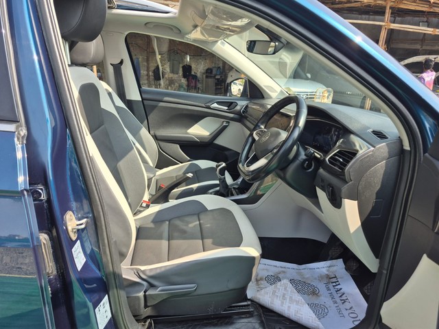 Second-hand 2023 Volkswagen Taigun 1.0 TSI Topline BSVI for sale in Mumbai-17