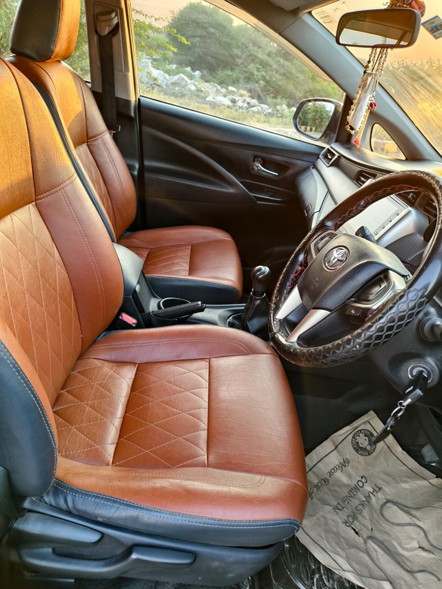 Second-hand 2023 Toyota Innova Crysta 2.4 GX 8Str for sale in Hyderabad-4