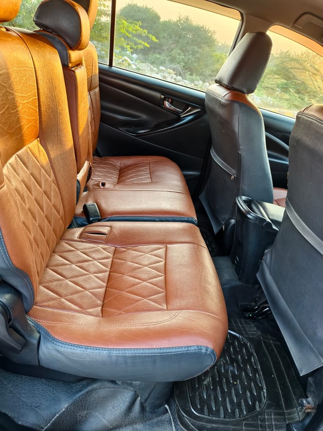 Second-hand 2023 Toyota Innova Crysta 2.4 GX 8Str for sale in Hyderabad-6