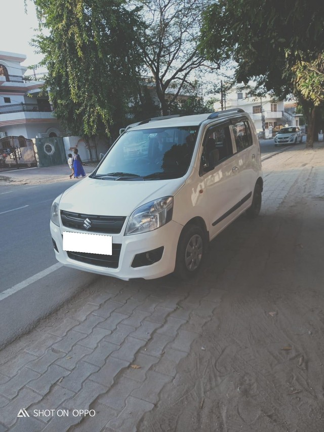 Second-hand 2018 Maruti Wagon R LXI CNG for sale in Agra-9
