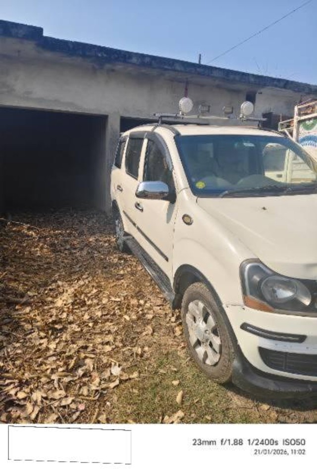 Second-hand 2015 Mahindra Xylo D4 for sale in Bahraich-4