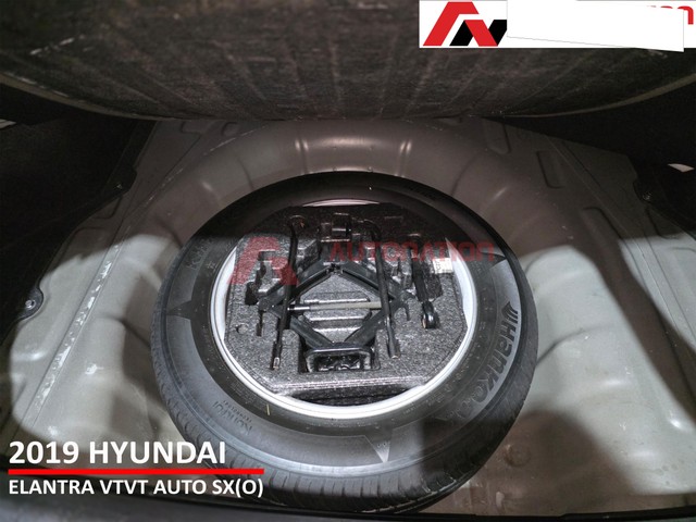 Second-hand 2019 Hyundai Elantra 2.0 SX Option AT for sale in Kolkata-6