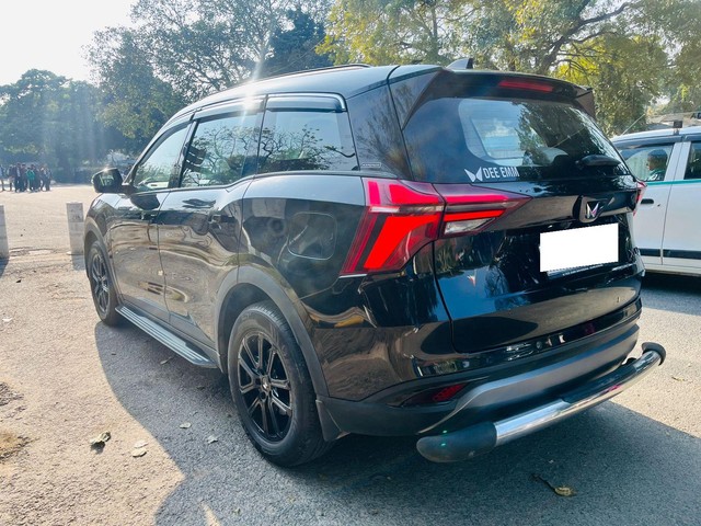 Second-hand 2024 Mahindra XUV700 AX7L Blaze Edition AT for sale in New Delhi-7
