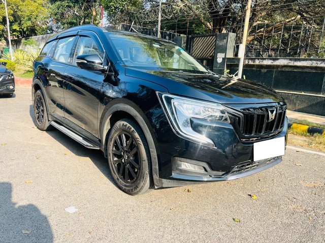 Second-hand 2024 Mahindra XUV700 AX7L Blaze Edition AT for sale in New Delhi-0