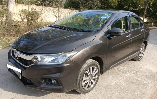 Second-hand 2019 Honda City V MT for sale in New Delhi-4