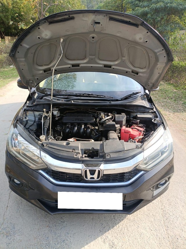 Second-hand 2019 Honda City V MT for sale in New Delhi-11