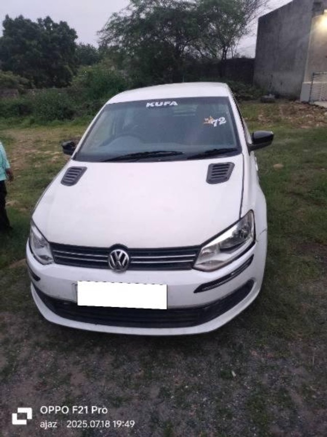 Second-hand 2011 Volkswagen Polo Diesel Trendline 1.2L for sale in Jamnagar-3