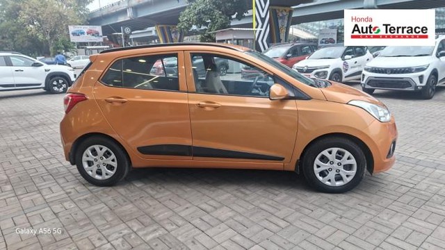 Second-hand 2016 Hyundai Grand i10 Sportz for sale in Chennai-2