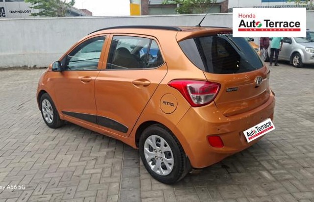 Second-hand 2016 Hyundai Grand i10 Sportz for sale in Chennai-5