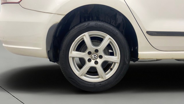 Second-hand 2014 Volkswagen Vento Petrol Highline for sale in Bangalore-27