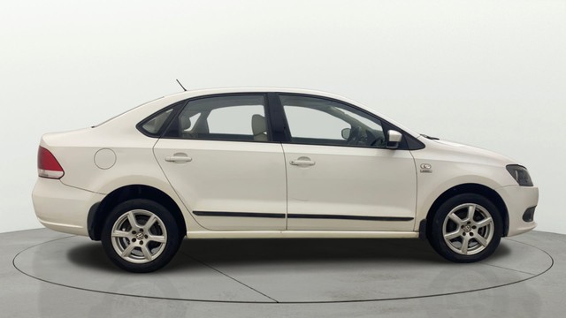 Second-hand 2014 Volkswagen Vento Petrol Highline for sale in Bangalore-12
