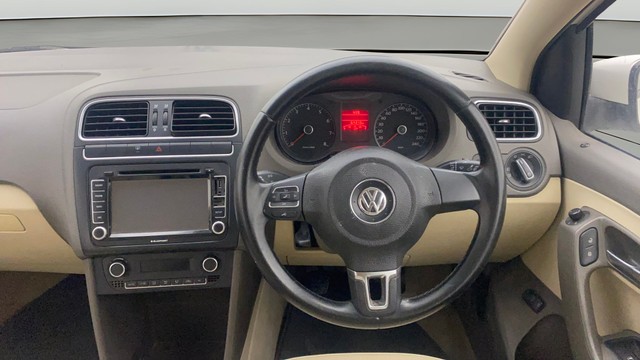 Second-hand 2014 Volkswagen Vento Petrol Highline for sale in Bangalore-1