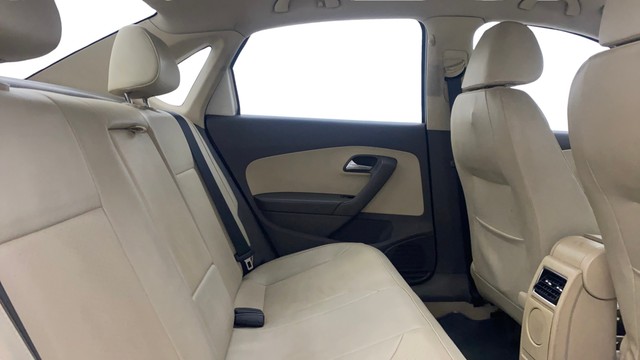 Second-hand 2014 Volkswagen Vento Petrol Highline for sale in Bangalore-4