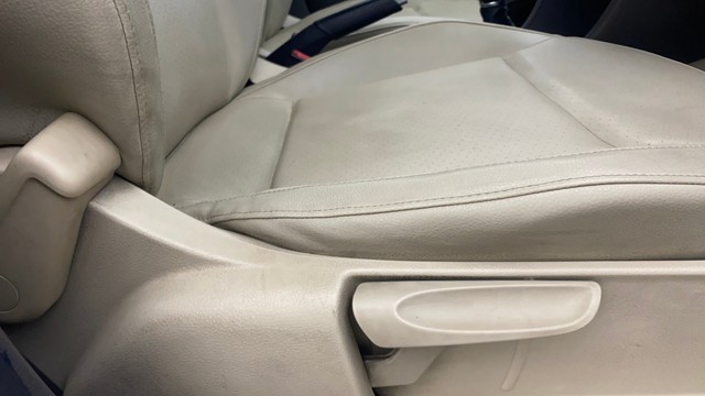 Second-hand 2014 Volkswagen Vento Petrol Highline for sale in Bangalore-8