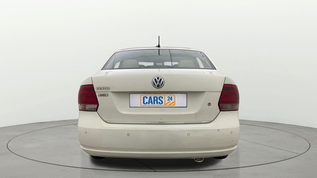 Second-hand 2014 Volkswagen Vento Petrol Highline for sale in Bangalore-14