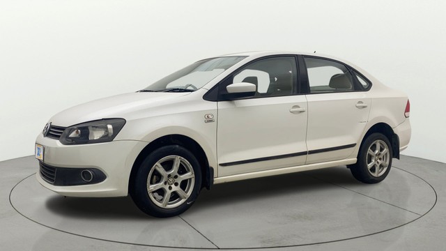 Second-hand 2014 Volkswagen Vento Petrol Highline for sale in Bangalore-17