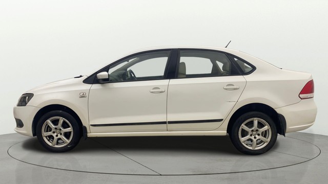 Second-hand 2014 Volkswagen Vento Petrol Highline for sale in Bangalore-16