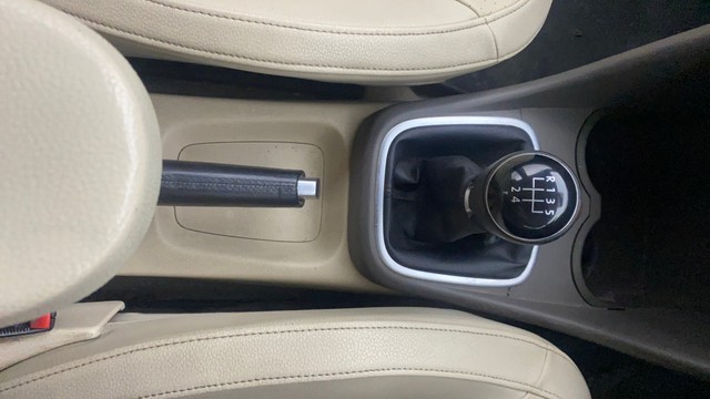 Second-hand 2014 Volkswagen Vento Petrol Highline for sale in Bangalore-22