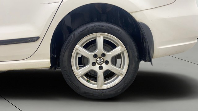 Second-hand 2014 Volkswagen Vento Petrol Highline for sale in Bangalore-28