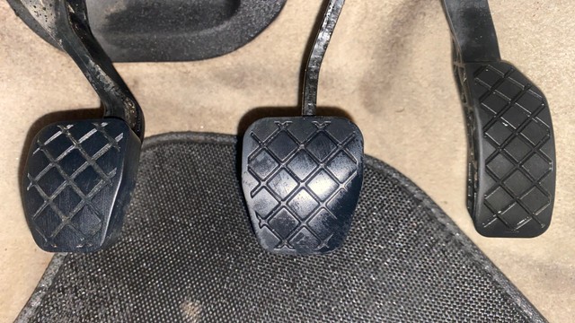 Second-hand 2014 Volkswagen Vento Petrol Highline for sale in Bangalore-24