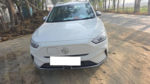 Second-hand 2023 MG ZS EV Exclusive Pro for sale in Panipat-3