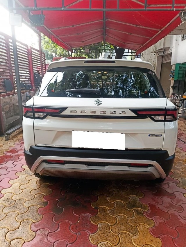 Second-hand 2023 Maruti Brezza Zxi AT for sale in Pune-1