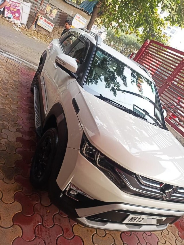 Second-hand 2023 Maruti Brezza Zxi AT for sale in Pune-4
