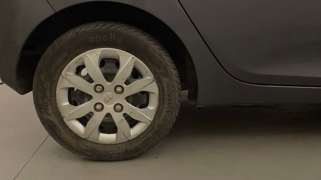 Second-hand 2015 Hyundai EON Magna for sale in Mysore-18