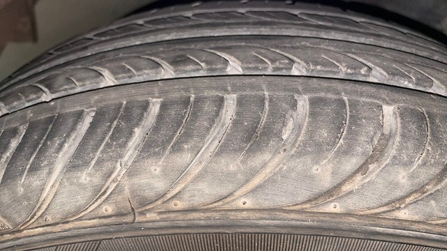 Second-hand 2015 Hyundai EON Magna for sale in Mysore-29