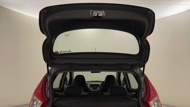 Second-hand 2015 Hyundai EON Magna for sale in Mysore-28