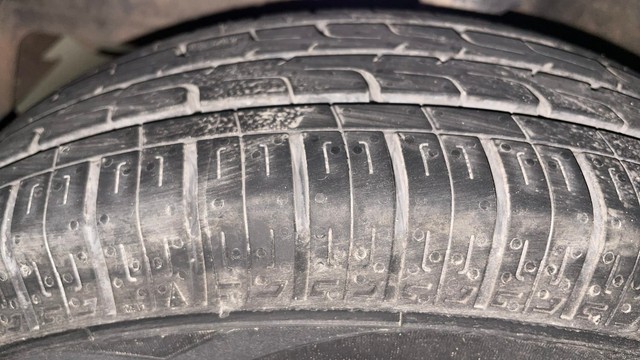 Second-hand 2015 Hyundai EON Magna for sale in Mysore-32