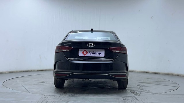 Second-hand 2022 Hyundai Verna 1.6 SX VTVT (O) AT for sale in Hyderabad-4