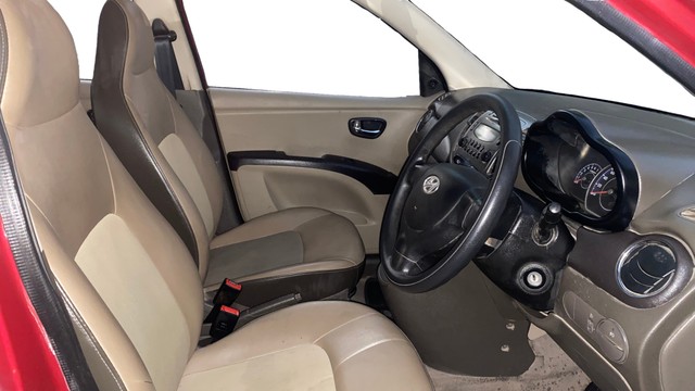 Second-hand 2016 Hyundai i10 Sportz 1.1L for sale in Patna-15