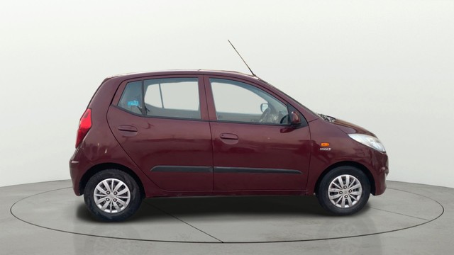 Second-hand 2016 Hyundai i10 Sportz 1.1L for sale in Patna-1